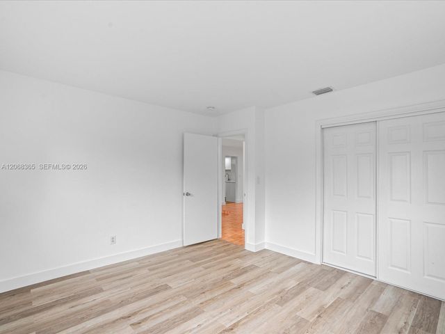4545 NW 39th Street, Lauderdale Lakes, FL 33319