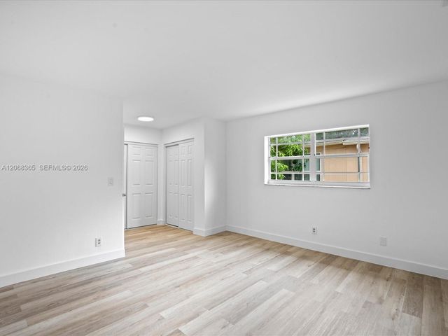 4545 NW 39th Street, Lauderdale Lakes, FL 33319