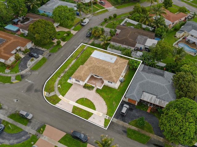 4545 NW 39th Street, Lauderdale Lakes, FL 33319