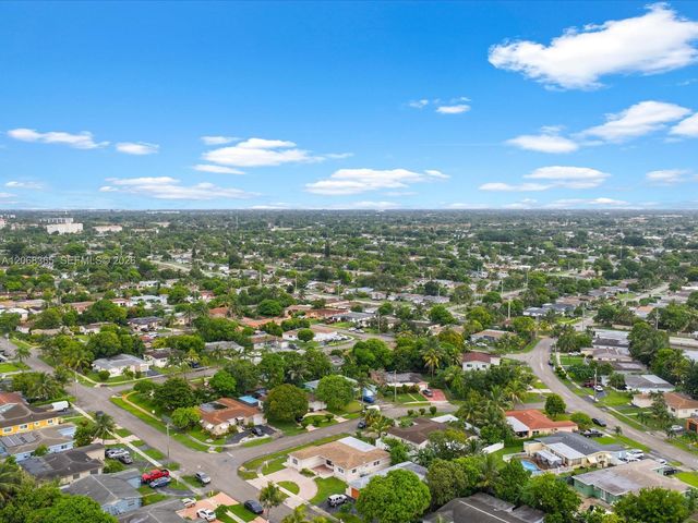 4545 NW 39th Street, Lauderdale Lakes, FL 33319