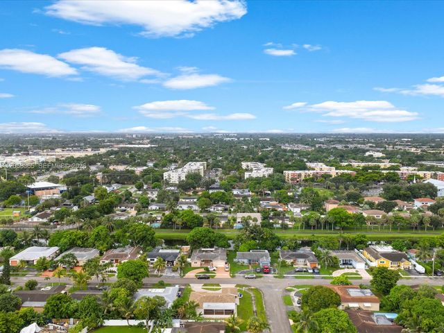 4545 NW 39th Street, Lauderdale Lakes, FL 33319