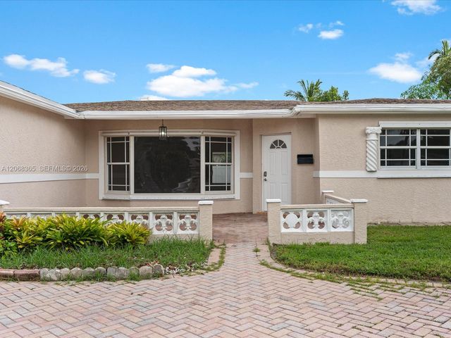 4545 NW 39th Street, Lauderdale Lakes, FL 33319