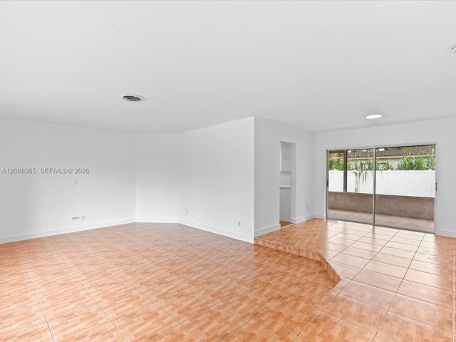 4545 NW 39th Street, Lauderdale Lakes, FL 33319