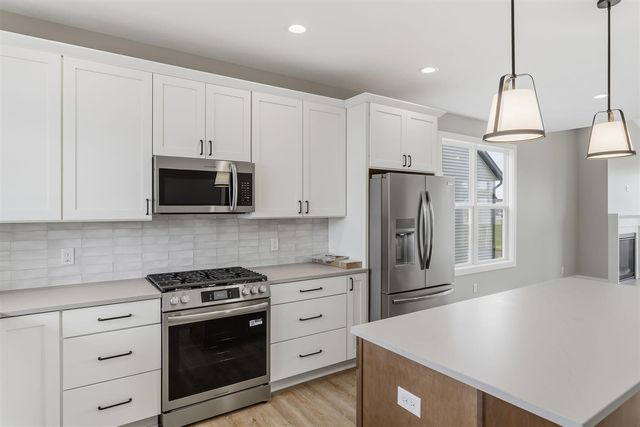 10124 Strawberry Lane, Zeeland, MI 49464