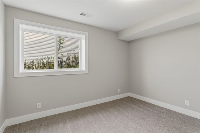 10124 Strawberry Lane, Zeeland, MI 49464