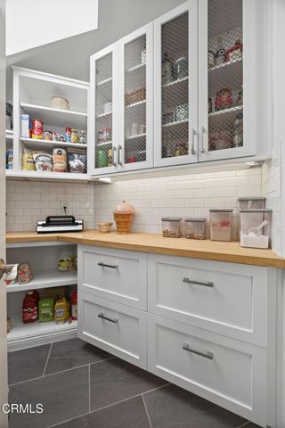 7405 Loma Vista Road, Ventura, CA 93003