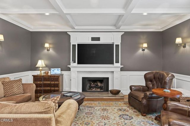 7405 Loma Vista Road, Ventura, CA 93003