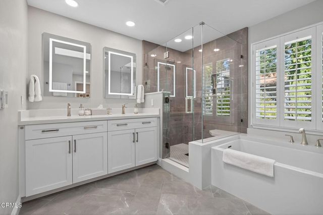 7405 Loma Vista Road, Ventura, CA 93003