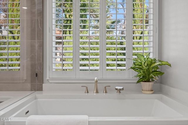 7405 Loma Vista Road, Ventura, CA 93003