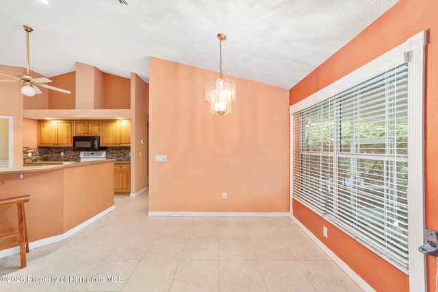 133 N McGowan Avenue, Crystal River, FL 34429