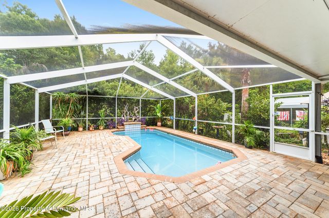 133 N McGowan Avenue, Crystal River, FL 34429