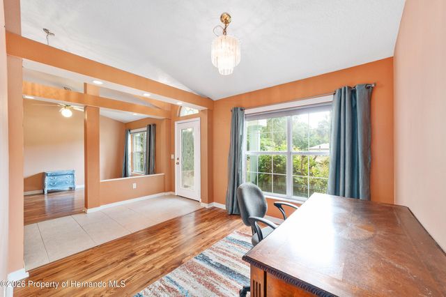 133 N McGowan Avenue, Crystal River, FL 34429