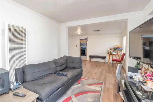 618 Woodrow Avenue, Bakersfield, CA 93308