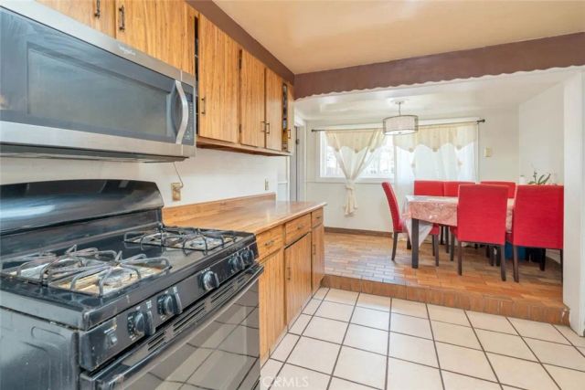 618 Woodrow Avenue, Bakersfield, CA 93308