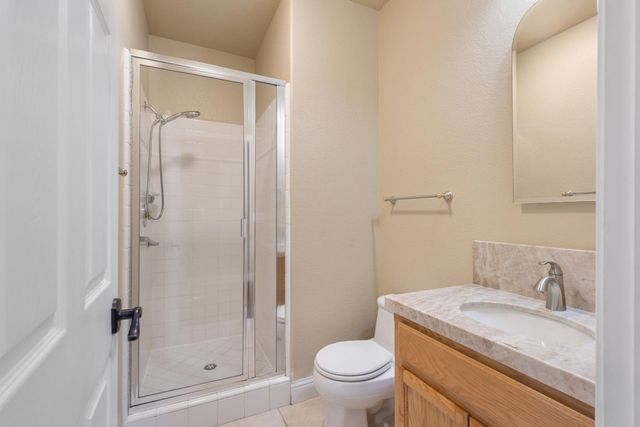 425 Crescent Dr, Roseville, CA 95678