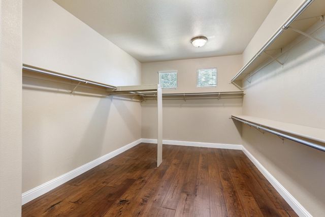 425 Crescent Dr, Roseville, CA 95678