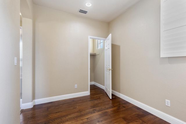 425 Crescent Dr, Roseville, CA 95678