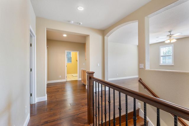 425 Crescent Dr, Roseville, CA 95678