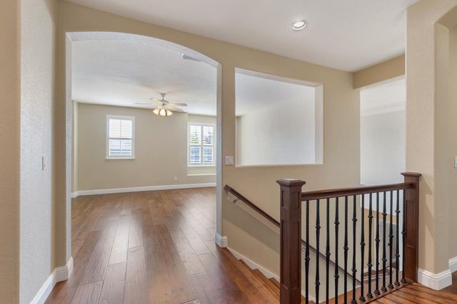 425 Crescent Dr, Roseville, CA 95678