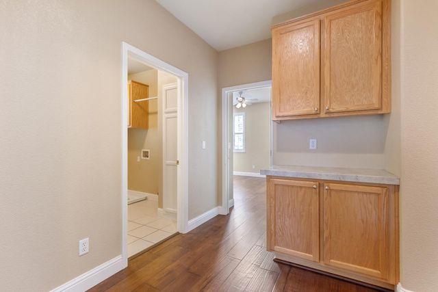 425 Crescent Dr, Roseville, CA 95678
