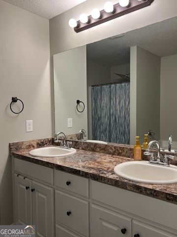 150 Paul Smith Rd, Hull, GA 30646