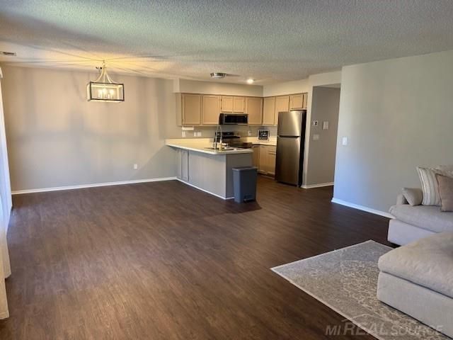 4984 Oak Hill Drive, Waterford, MI 48329