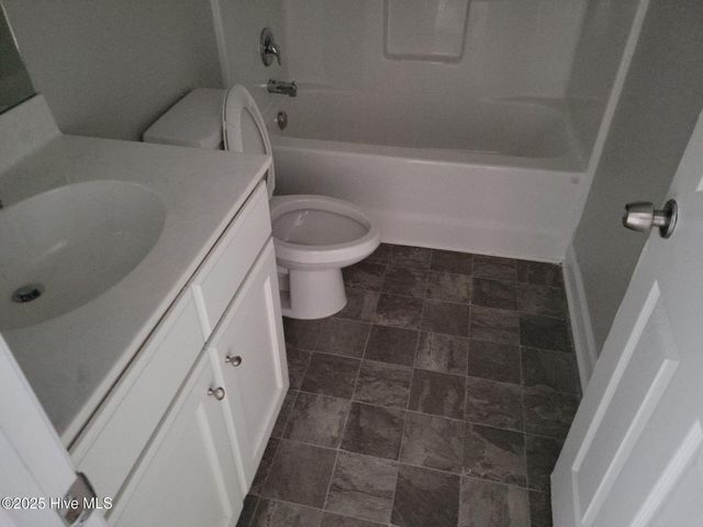 1513 Pine Brook Court A, Greenville, NC 27858