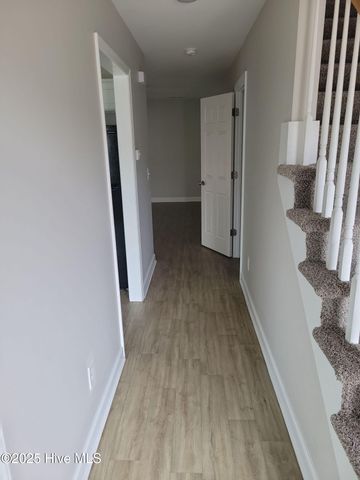 1513 Pine Brook Court A, Greenville, NC 27858