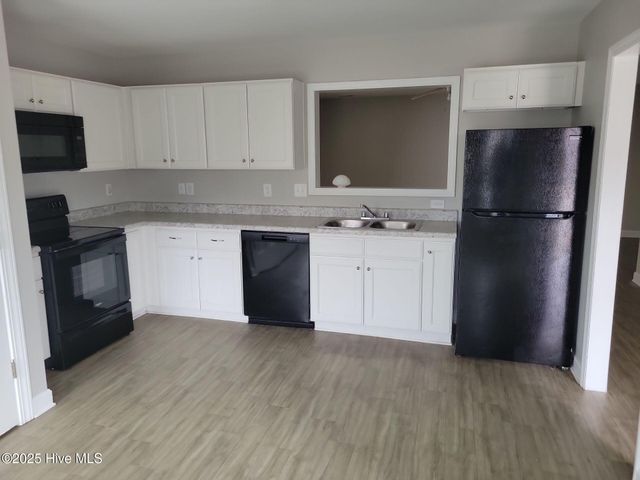 1513 Pine Brook Court A, Greenville, NC 27858