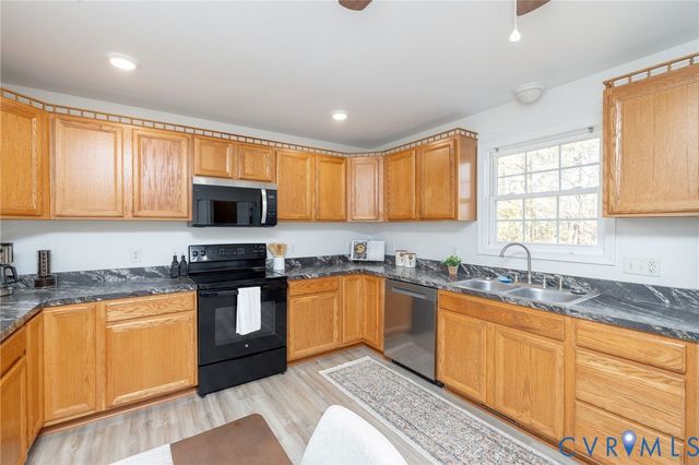 2209 Kiowa Dr, Powhatan, VA 23139