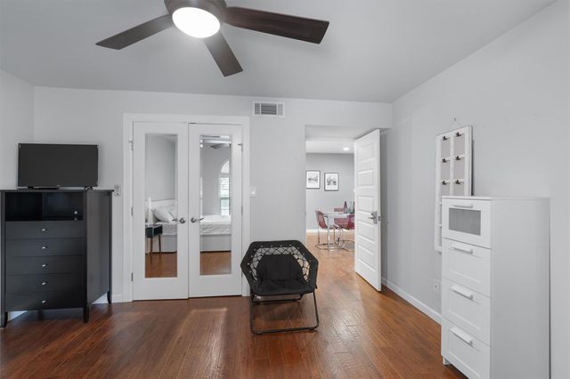 3110 Red River ST C-304, Austin, TX 78705