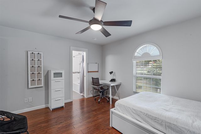 3110 Red River ST C-304, Austin, TX 78705