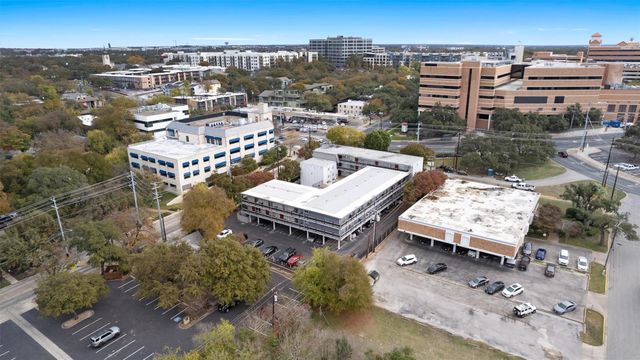 3110 Red River ST C-304, Austin, TX 78705