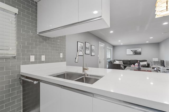 3110 Red River ST C-304, Austin, TX 78705