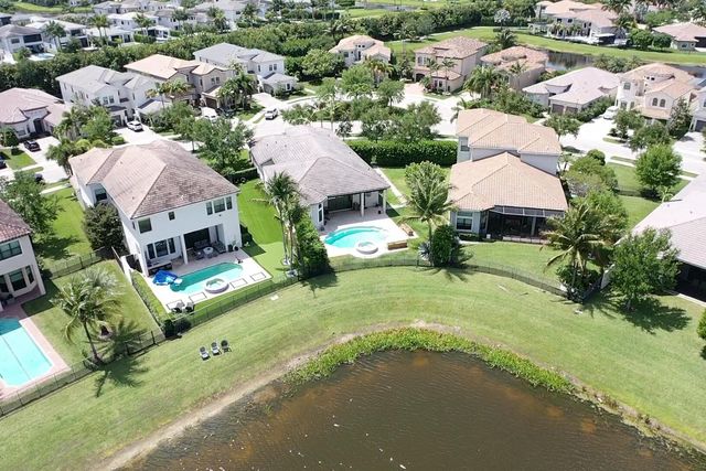 16872 Pavilion Way, Delray Beach, FL 33446