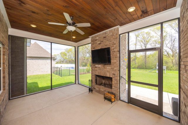 1924 Rhonda Dr, Christiana, TN 37037