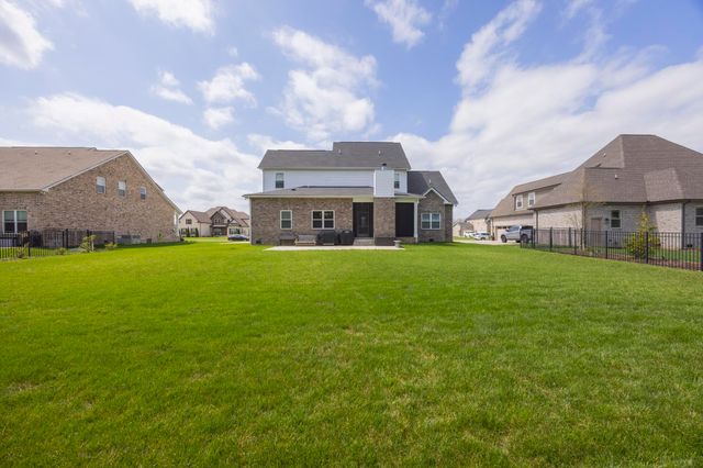 1924 Rhonda Dr, Christiana, TN 37037