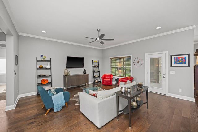 1924 Rhonda Dr, Christiana, TN 37037