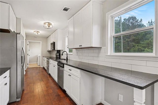 2955 Peeksville Road, Locust Grove, GA 30248