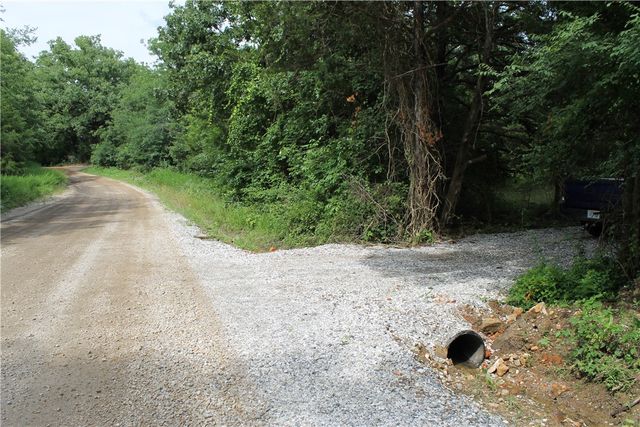 19813 Pug Gayer Road, Fayetteville, AR 72703