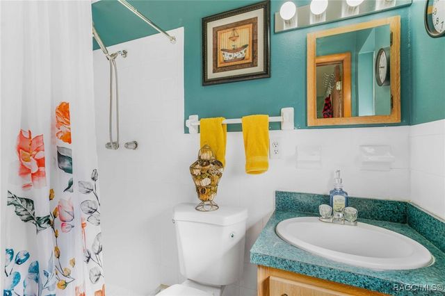 9830 W Pomegranate Street, Crystal River, FL 34428