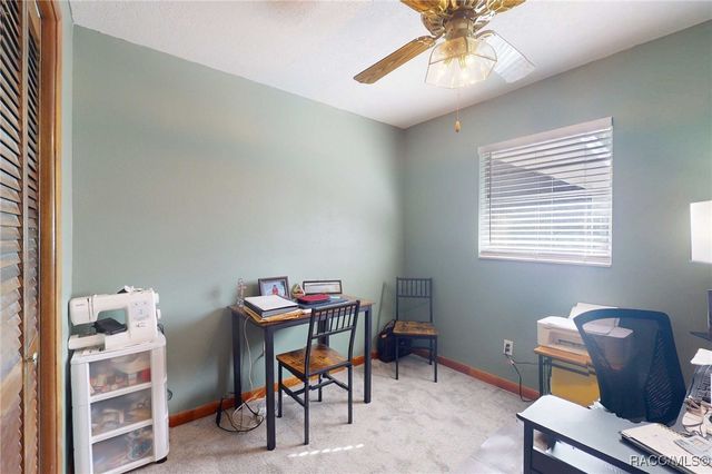 9830 W Pomegranate Street, Crystal River, FL 34428