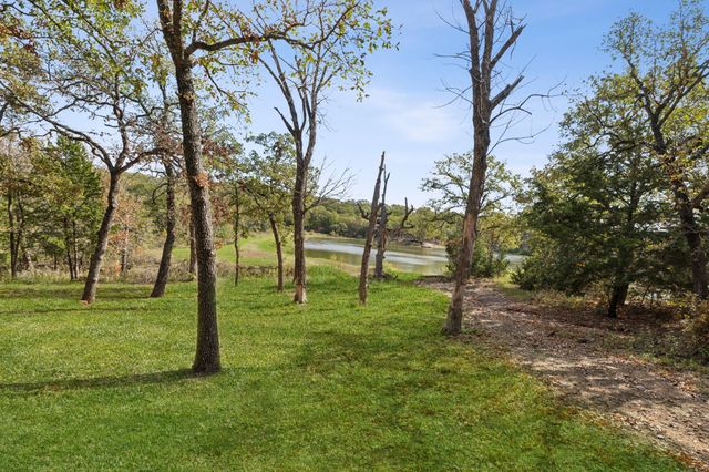 16 Hidden Valley Airpark, Shady Shores, TX 76208