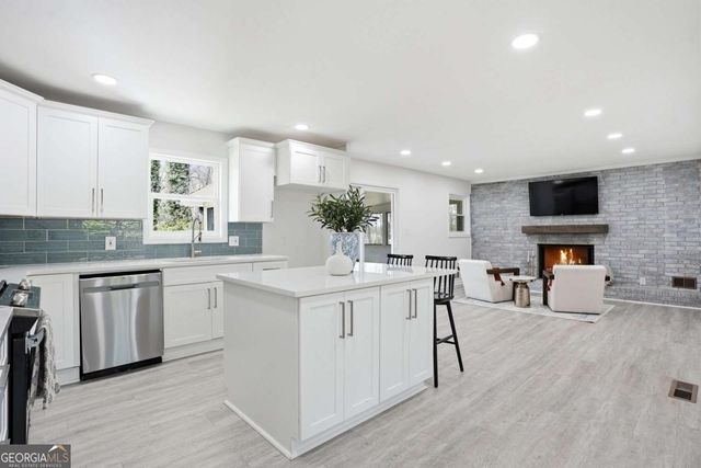 3830 White Haven Drive SE, Smyrna, GA 30082