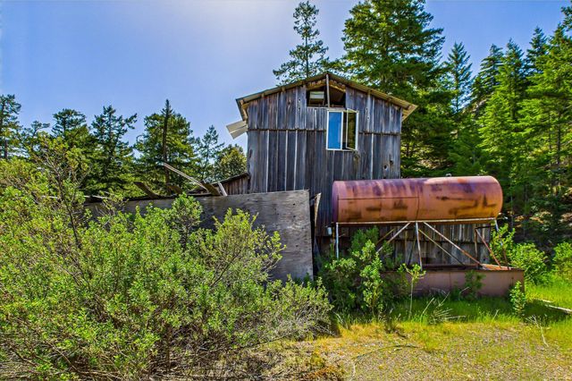 3602 Thomas Road, Miranda, CA 95553