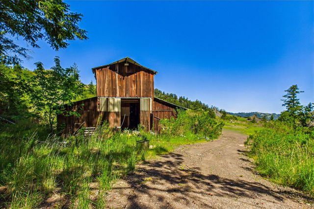 3602 Thomas Road, Miranda, CA 95553