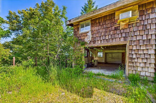 3602 Thomas Road, Miranda, CA 95553