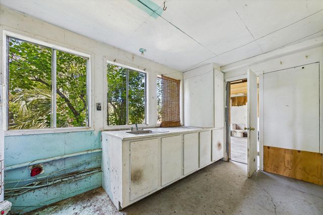 3602 Thomas Road, Miranda, CA 95553