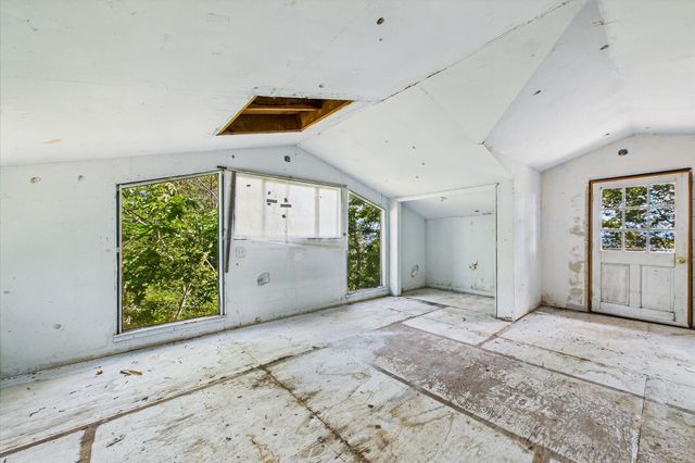 3602 Thomas Road, Miranda, CA 95553