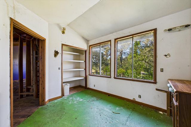 3602 Thomas Road, Miranda, CA 95553